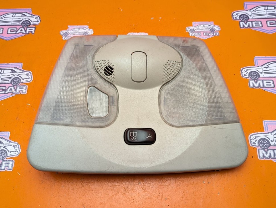 Плафон салона MERCEDES-BENZ A-класс W168 рестайлинг (2001 - 2004) A 170 1.7 AT (95 л.с.) фото 1 &mdash; Разборка Мерседес