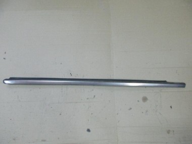 Молдинг стекла двери MERCEDES-BENZ E-класс W211/S211 (2002 - 2006) — Разборка Мерседес