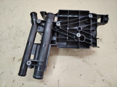 Кронштейн интеркуллера MERCEDES-BENZ GLA-класс X156 рестайлинг (2017 - 2020) — Разборка Мерседес