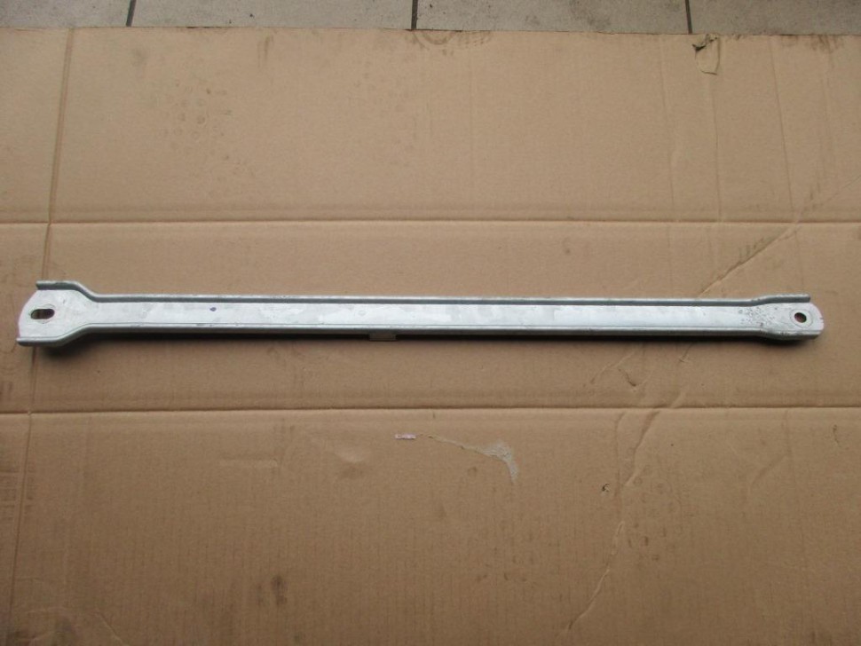 Распорка MERCEDES-BENZ C-класс W205/S205/C205/A205 (2014 - 2018) фото 1 — Разборка Мерседес