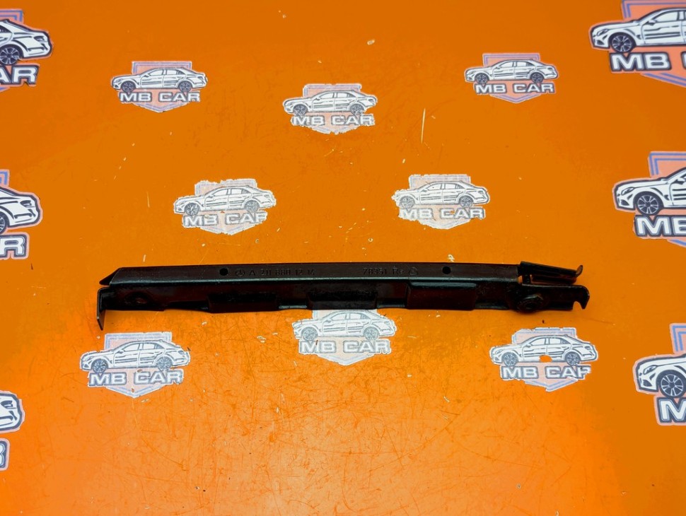 Кронштейн крепления бампера MERCEDES-BENZ E-класс W211/S211 (2002 - 2006) фото 1 — Разборка Мерседес