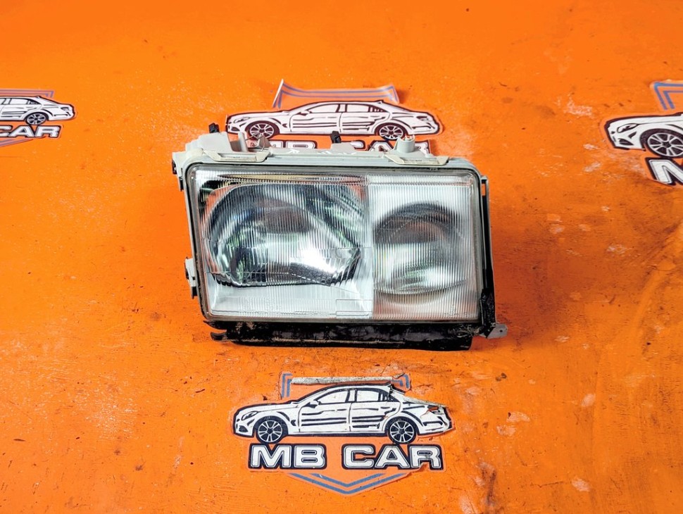 Фара правая MERCEDES-BENZ E-класс W124/S124/C124/A124 (1984 - 1997) фото 1 &mdash; Разборка Мерседес