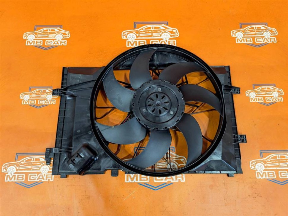 Вентилятор основной MERCEDES-BENZ C-класс W203/S203/CL203 (2000 - 2004) фото 1 — Разборка Мерседес