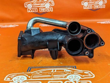 Патрубок впускного коллектора MERCEDES-BENZ M-класс W164 (2005 - 2008) — Разборка Мерседес