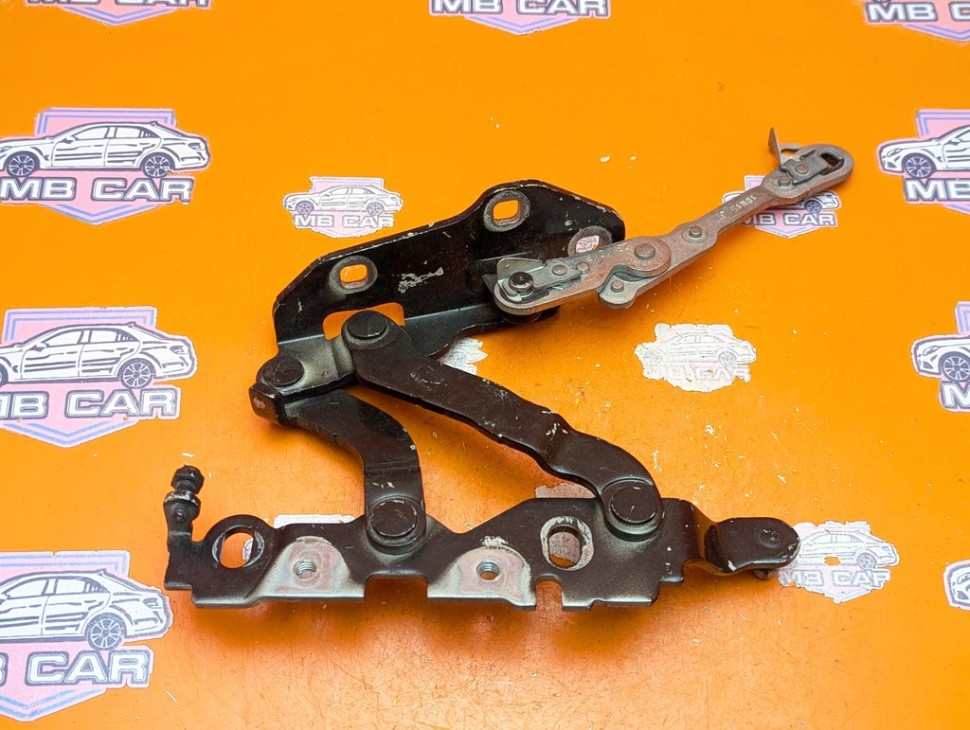 Петля капота MERCEDES-BENZ C-класс W204/S204 (2006 - 2011) фото 1 &mdash; Разборка Мерседес