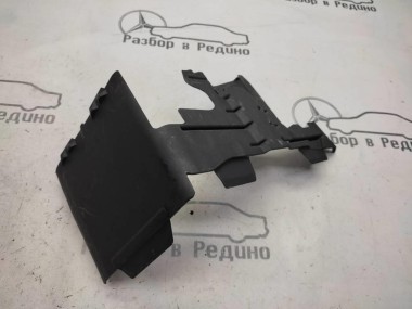 Крышка АКБ MERCEDES-BENZ X-класс I (2017 - 2020) — Разборка Мерседес