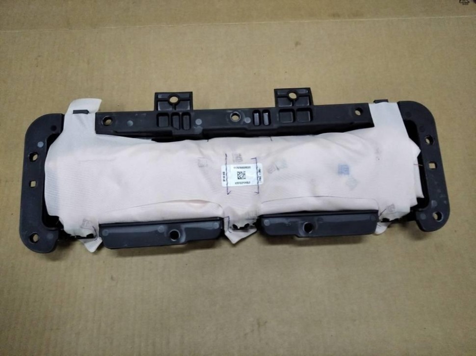 Подушка безопасности коленная MERCEDES-BENZ GLE-класс AMG W166 (2015 - 2019) фото 1 — Разборка Мерседес