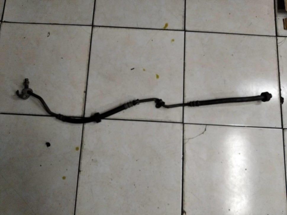 Трубка ГУРа MERCEDES-BENZ C-класс W203/S203/CL203 рестайлинг (2004 - 2008) фото 1 — Разборка Мерседес