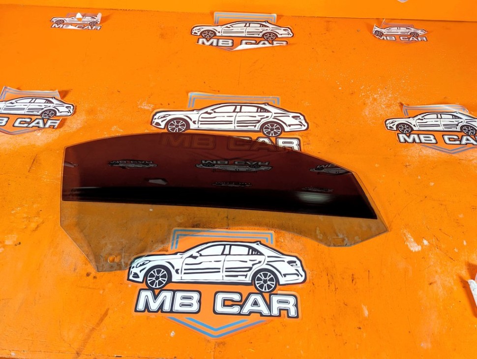 Стекло переднее правое MERCEDES-BENZ SLK-класс R171 (2004 - 2008) фото 1 &mdash; Разборка Мерседес