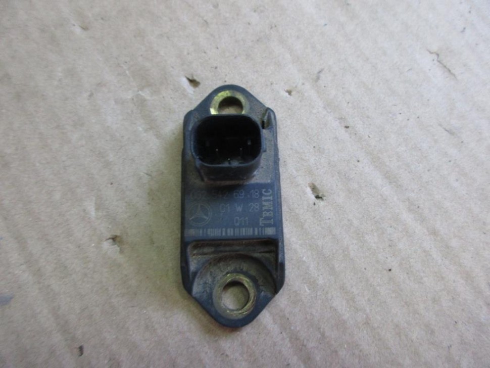 Датчик ускорения MERCEDES-BENZ S-класс W220 (1998 - 2005) фото 1 — Разборка Мерседес