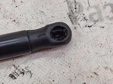 Амортизатор капота MERCEDES-BENZ GLE-класс W166 (2015 - 2018) — Разборка Мерседес