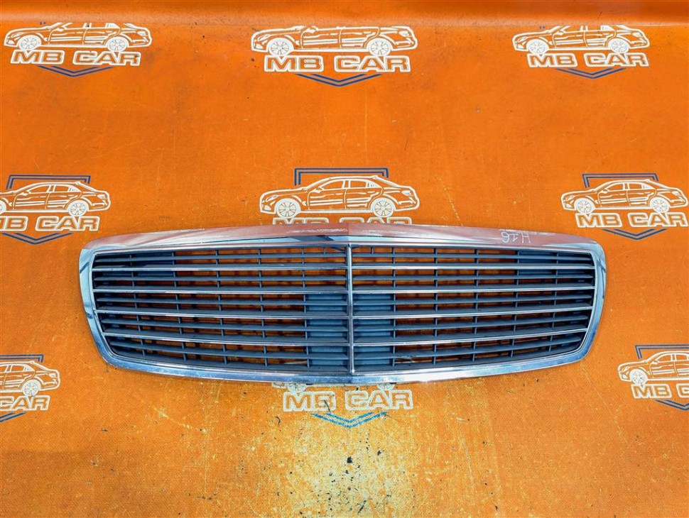 Решетка радиатора MERCEDES-BENZ E-класс W211/S211 (2002 - 2006) фото 1 — Разборка Мерседес