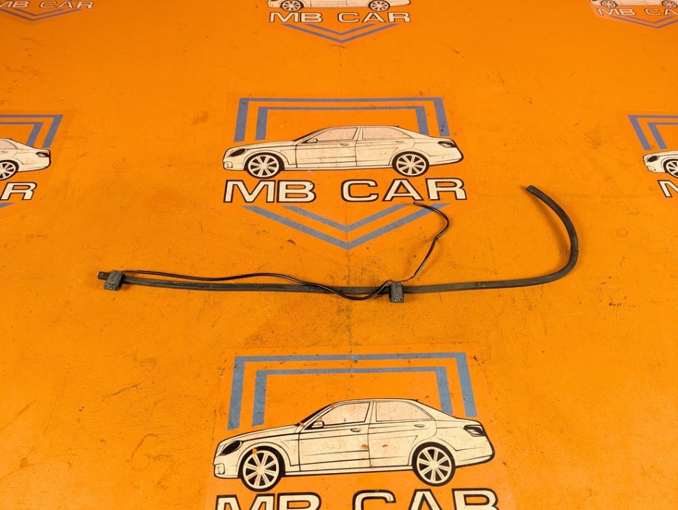 Форсунка омывателя лобового стекла MERCEDES-BENZ A-класс W168 (1997 - 2001) A 160 1.6 AT (102 л.с.) фото 1 &mdash; Разборка Мерседес