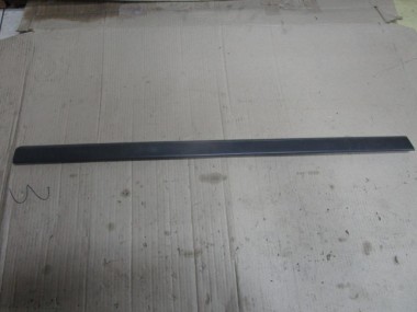 Молдинг двери MERCEDES-BENZ C-класс W202/S202 (1993 - 1997) — Разборка Мерседес