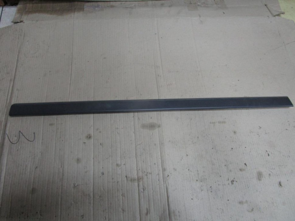 Молдинг двери MERCEDES-BENZ C-класс W202/S202 (1993 - 1997) фото 1 — Разборка Мерседес