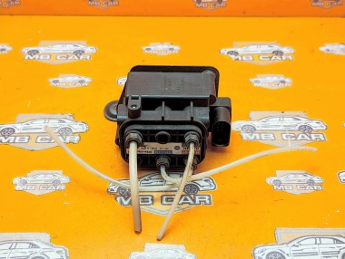 Блок клапанов пневмоподвески MERCEDES-BENZ E-класс AMG W212/S212/C207/A207 рестайлинг (2013 - 2016) — Разборка Мерседес