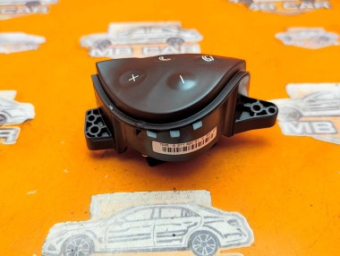 Кнопка на руле MERCEDES-BENZ E-класс AMG W211/S211 (2002 - 2006) E 55 AMG 5.4 AT (474 л.с.) &mdash; Разборка Мерседес