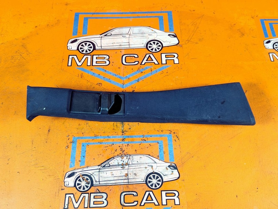 Накладка средней стойки MERCEDES-BENZ E-класс W210/S210 рестайлинг (1999 - 2003) E 200 2.0 MT (163 л.с.) фото 1 &mdash; Разборка Мерседес