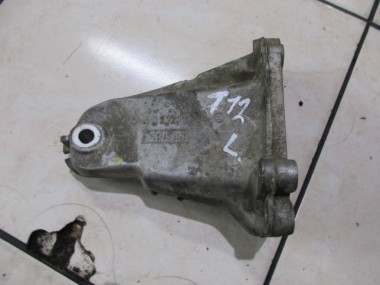 Лапа левая MERCEDES-BENZ S-класс W220 рестайлинг (2002 - 2005) — Разборка Мерседес