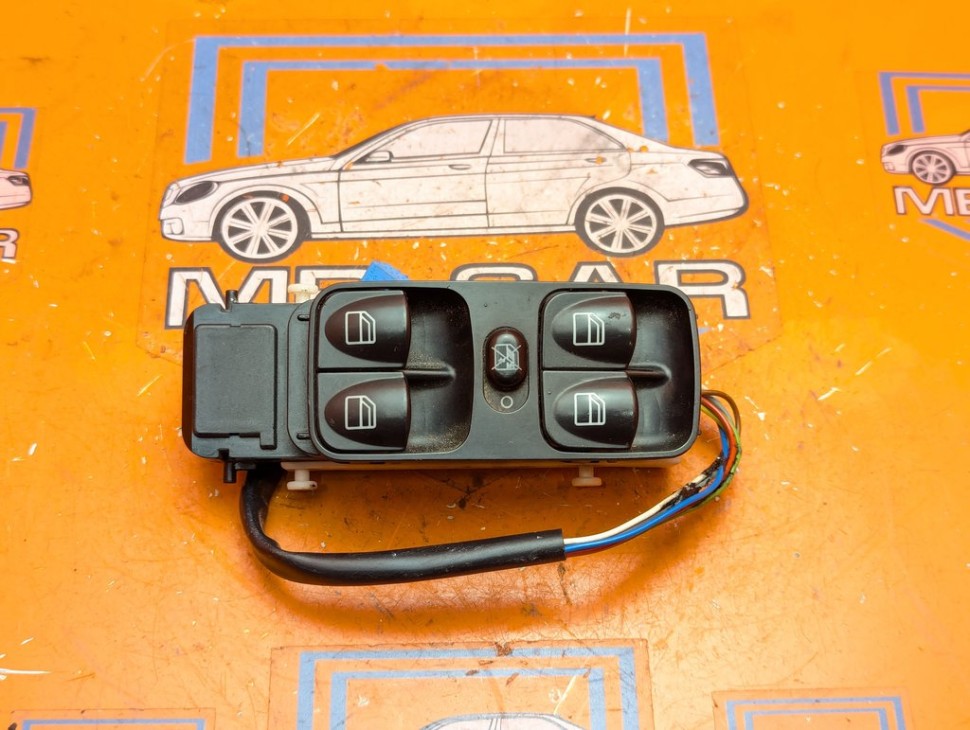 Блок стеклоподьемников MERCEDES-BENZ C-класс W203/S203/CL203 рестайлинг (2004 - 2008) фото 1 &mdash; Разборка Мерседес