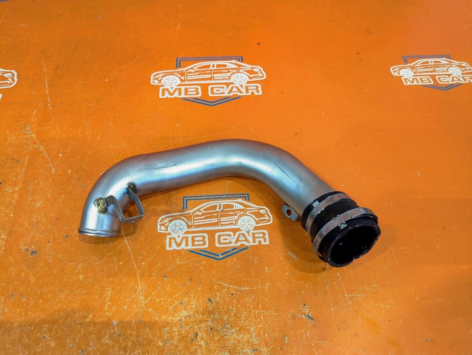 Патрубок интеркулера MERCEDES-BENZ GL-класс X166 (2012 - 2016) фото 1 — Разборка Мерседес
