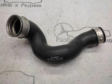 Патрубок интеркулера MERCEDES-BENZ C-класс W203/S203/CL203 (2000 - 2004) — Разборка Мерседес