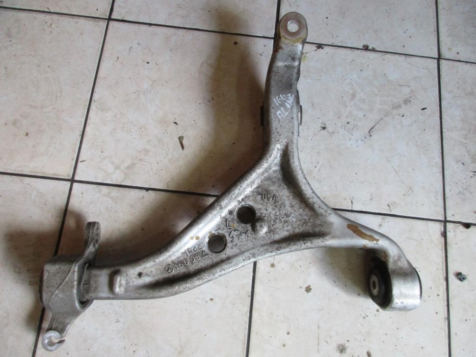 Рычаг передний нижний левый MERCEDES-BENZ M-класс AMG W166 (2011 - 2015) фото 1 — Разборка Мерседес