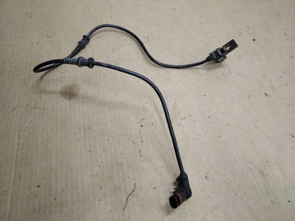 Провод датчика износа тормозных колодок MERCEDES-BENZ C-класс W203/S203/CL203 рестайлинг (2004 - 2008) фото 1 — Разборка Мерседес