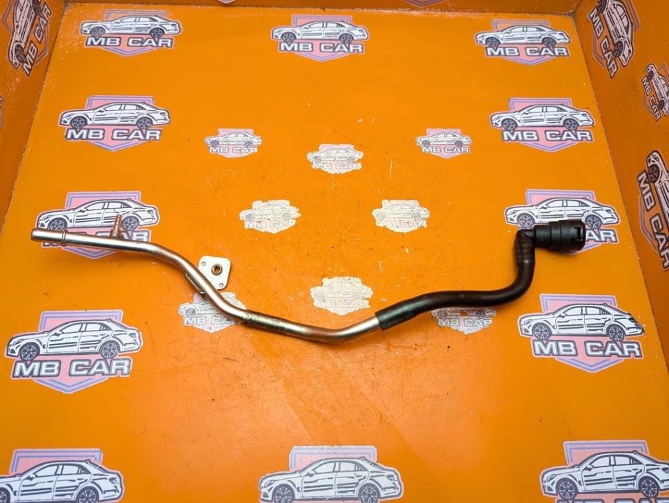 Трубка вакуумная MERCEDES-BENZ C-класс W204/S204/С204 рестайлинг (2011 - 2015) фото 1 &mdash; Разборка Мерседес