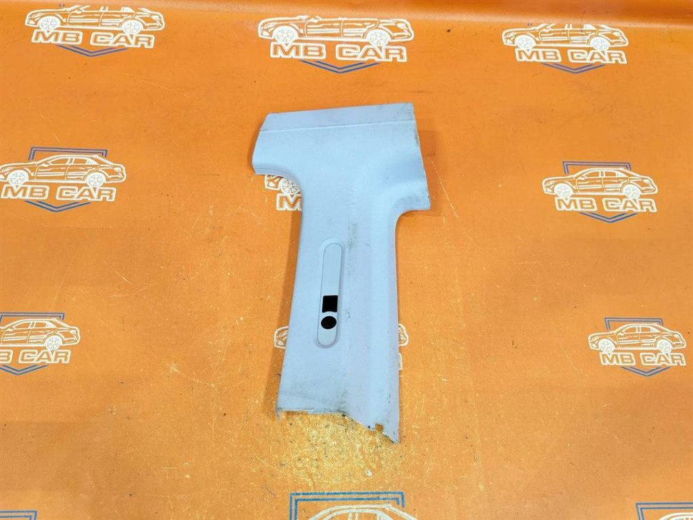 Накладка задней стойки MERCEDES-BENZ VANEO W414 (2001 - 2005) фото 1 — Разборка Мерседес