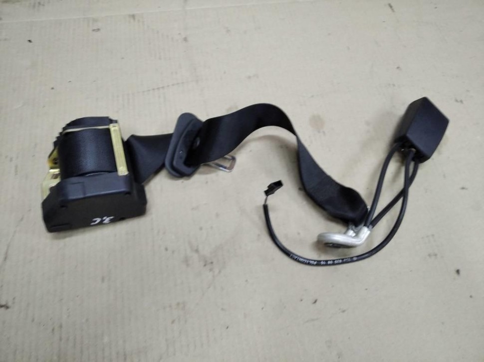 Ремень безопасности задний центральный MERCEDES-BENZ S-класс W220 (1998 - 2005) фото 1 — Разборка Мерседес