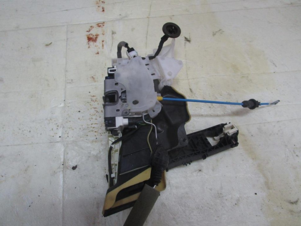 Замок двери передней правой MERCEDES-BENZ E-класс W212/S212/C207/A207 (2009 - 2013) фото 1 — Разборка Мерседес