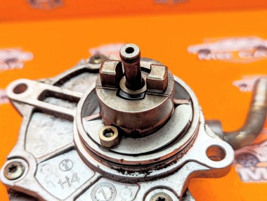 Насос вакуумный MERCEDES-BENZ E-класс W210/S210 рестайлинг (1999 - 2003) — Разборка Мерседес