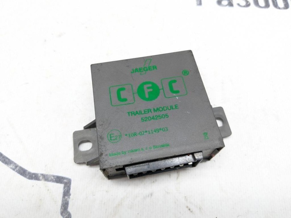 Реле фаркопа MERCEDES-BENZ C-класс W203/S203/CL203 (2000 - 2004) фото 1 — Разборка Мерседес