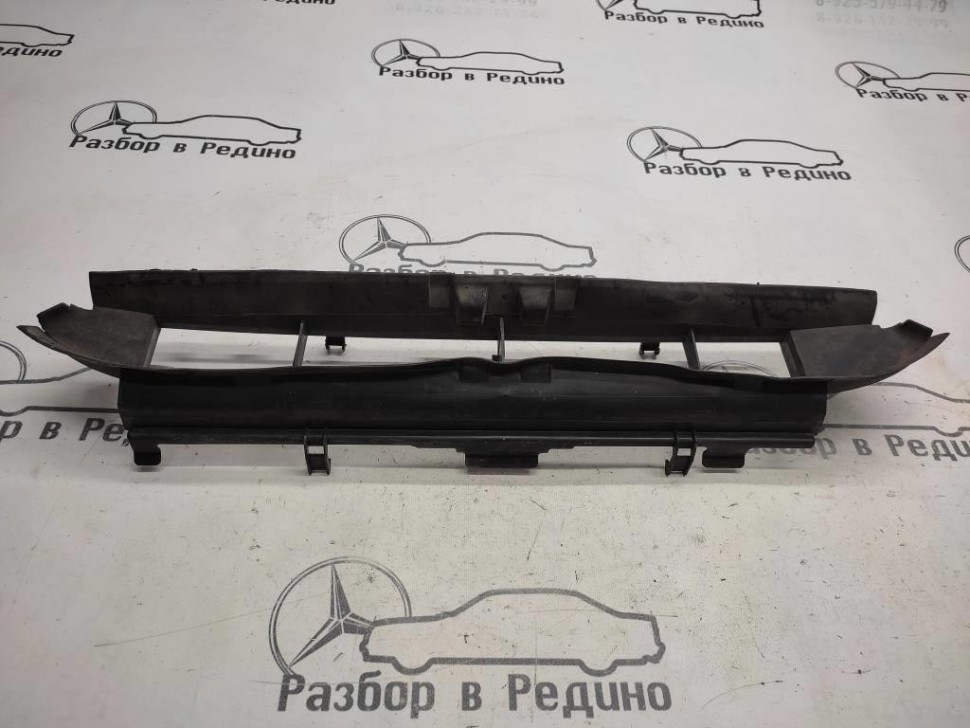 Воздухозаборник MERCEDES-BENZ E-класс W210/S210 рестайлинг (1999 - 2003) фото 1 — Разборка Мерседес