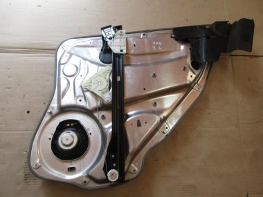 Стеклоподъемник задний левый MERCEDES-BENZ C-класс W204/S204 (2006 - 2011) — Разборка Мерседес