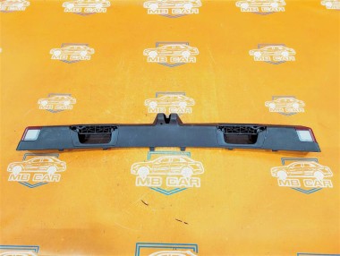 Накладка крышки багажника MERCEDES-BENZ C-класс AMG W204/S204/С204 рестайлинг (2011 - 2015) — Разборка Мерседес