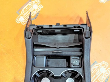 Подлокотник MERCEDES-BENZ GLE-класс Coupe C292 (2015 - 2019) — Разборка Мерседес