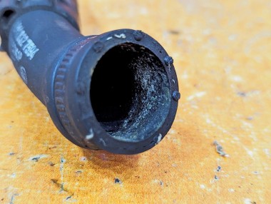 Патрубок ОЖ MERCEDES-BENZ E-класс AMG W211/S211 (2002 - 2006) — Разборка Мерседес