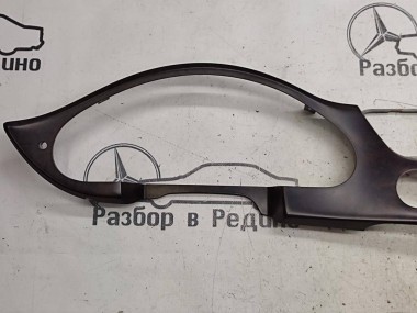 Накладка торпеды MERCEDES-BENZ CLS-класс C219 (2004 - 2008) — Разборка Мерседес