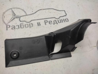 Накладка петли багажника MERCEDES-BENZ R-класс W251 (2005 - 2007) — Разборка Мерседес