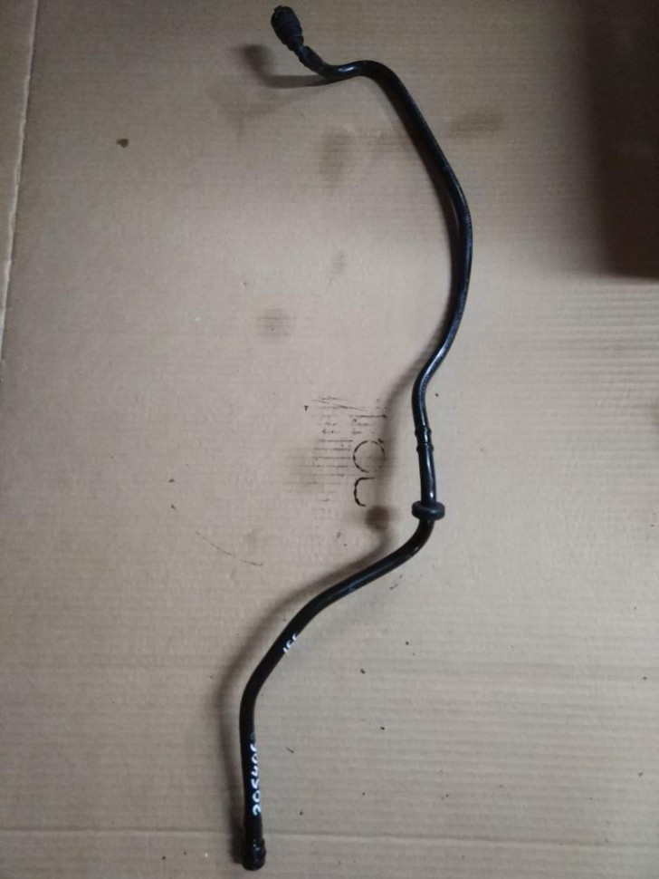 Трубка вакуумная MERCEDES-BENZ GL-класс X166 (2012 - 2016) фото 1 — Разборка Мерседес