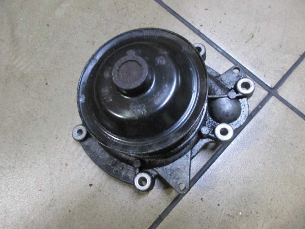 Помпа MERCEDES-BENZ E-класс W211/S211 (2002 - 2006) фото 1 — Разборка Мерседес