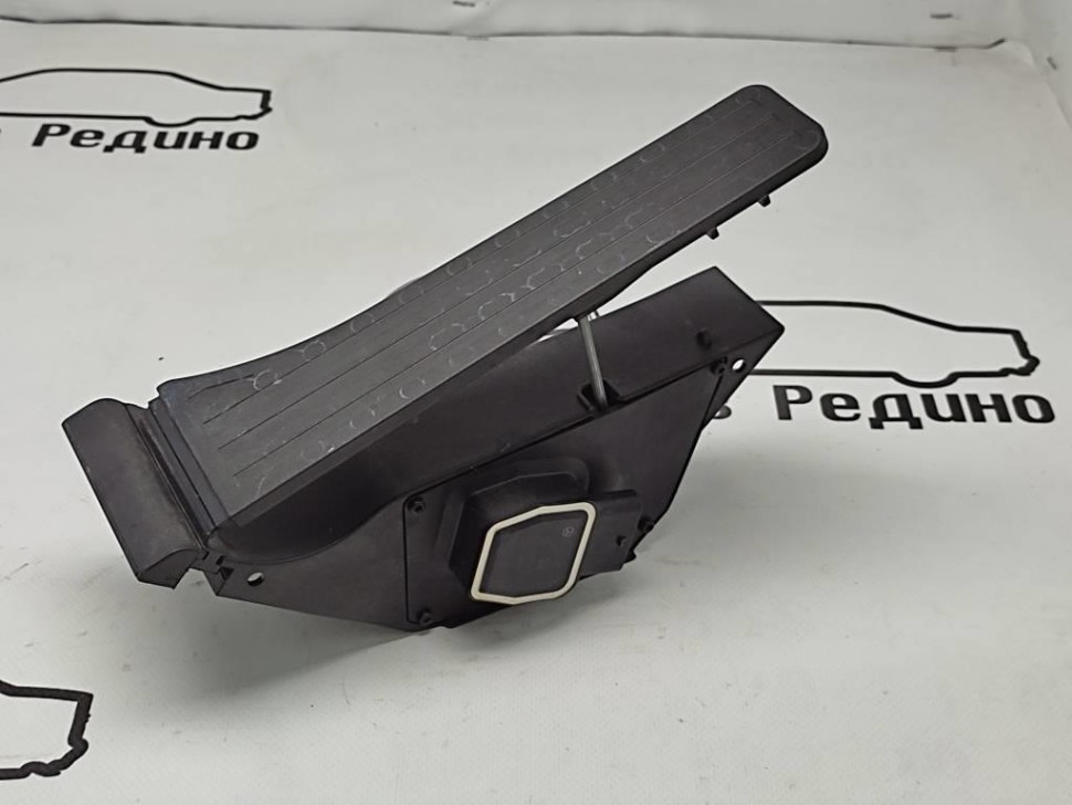 Педаль газа электронная MERCEDES-BENZ CLS-класс C218/X218 (2010 - 2014) фото 1 — Разборка Мерседес