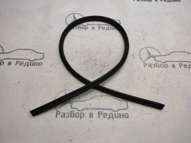 Уплотнитель капота MERCEDES-BENZ V-класс W639 (2003 - 2014) — Разборка Мерседес
