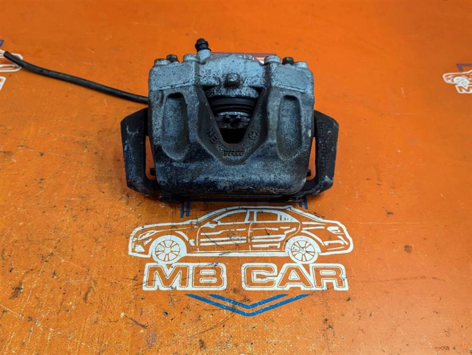 Суппорт передний левый MERCEDES-BENZ CLS-класс C218/X218 рестайлинг (2014 - 2017) фото 1 — Разборка Мерседес