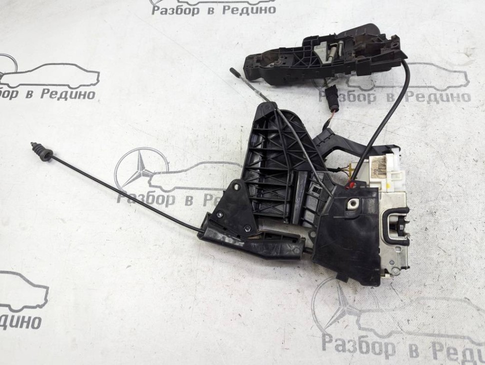 Замок двери задней правой MERCEDES-BENZ M-класс W164 (2005 - 2008) фото 1 — Разборка Мерседес