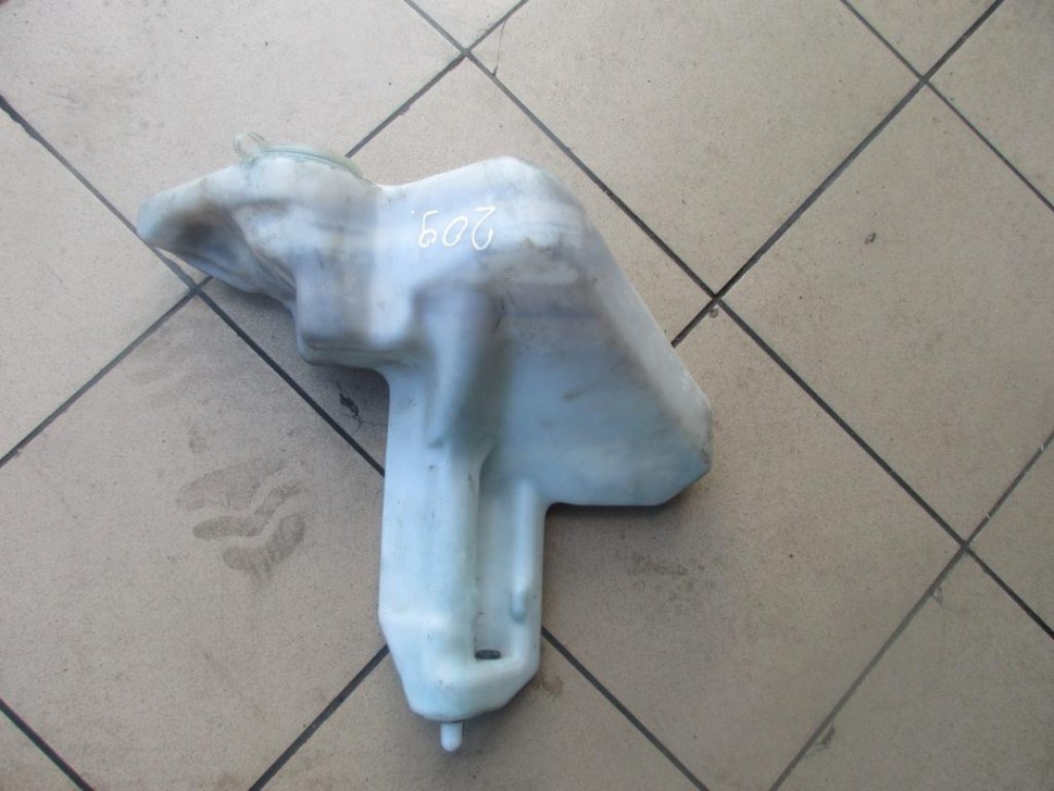 Бачок омывателя MERCEDES-BENZ A-класс W168 рестайлинг (2001 - 2004) фото 1 — Разборка Мерседес