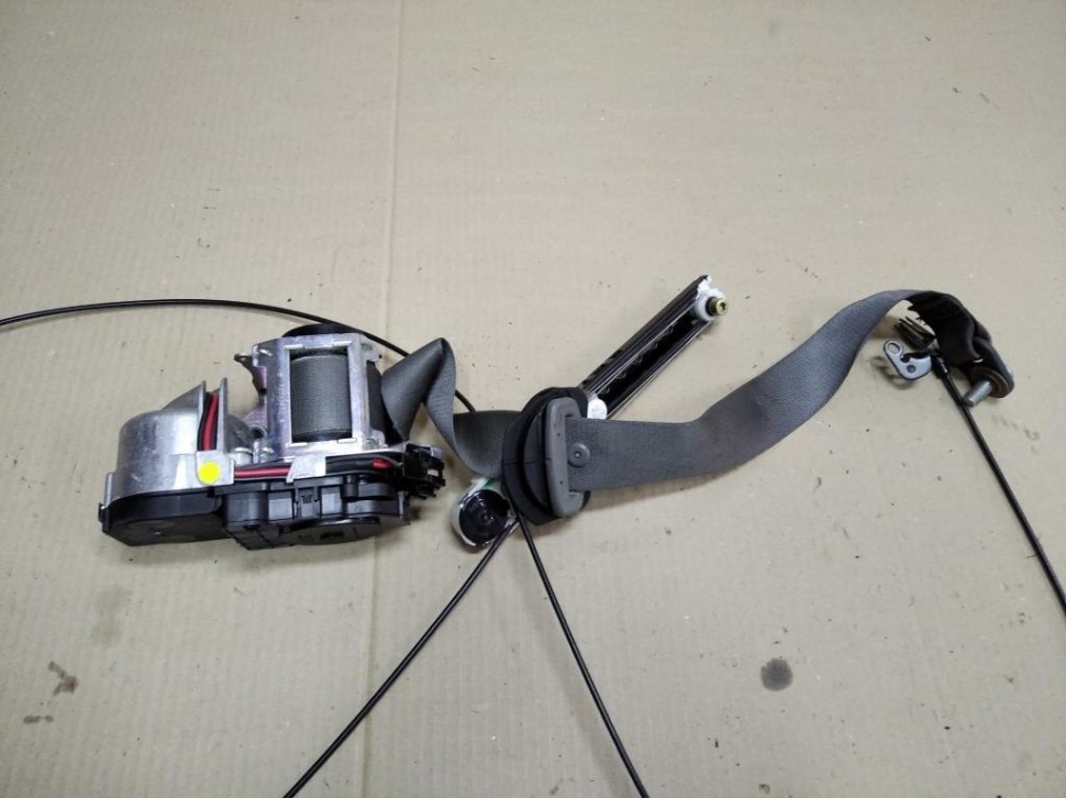 Ремень безопасности передний правый MERCEDES-BENZ S-класс W221 рестайлинг (2009 - 2013) фото 1 — Разборка Мерседес