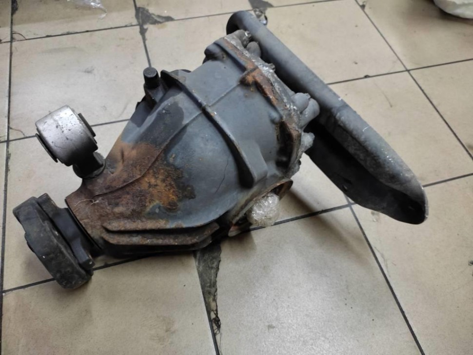 Редуктор задний MERCEDES-BENZ S-класс W220 рестайлинг (2002 - 2005) фото 1 — Разборка Мерседес